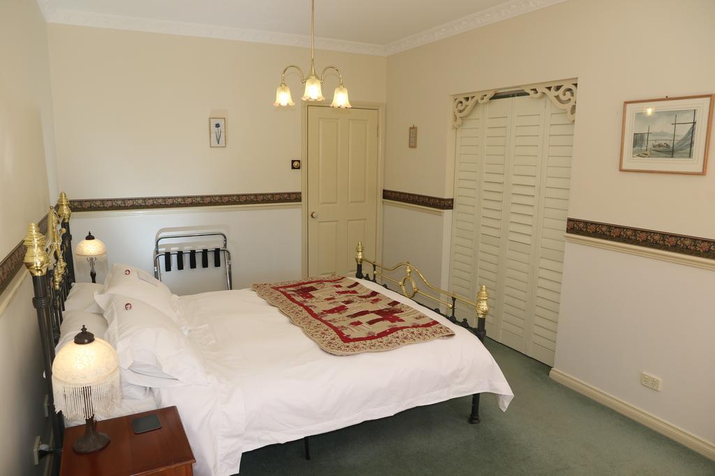 Fernglade On Menzies Bed & Breakfast Emerald Habitación foto